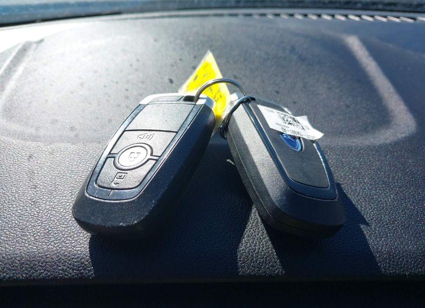 Photo 11 of 2020 Ford Escape SE (VIN 1FMCU0G66LUB41305)