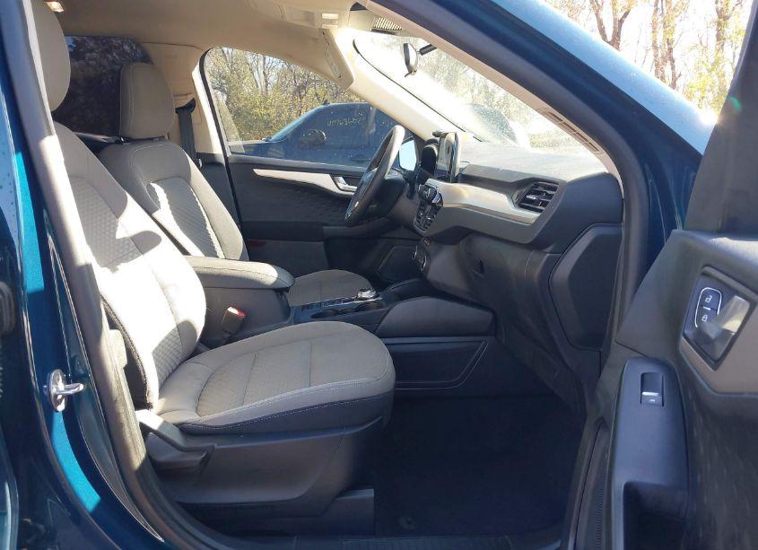 Photo 5 of 2020 Ford Escape SE (VIN 1FMCU0G66LUB41305)