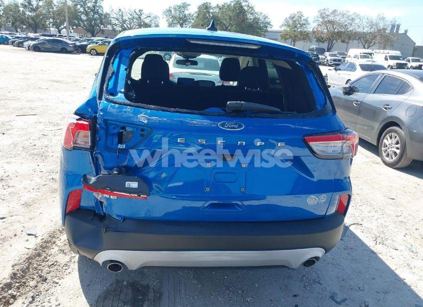 Photo 16 of 2020 Ford Escape SE (VIN 1FMCU0G66LUC53649)
