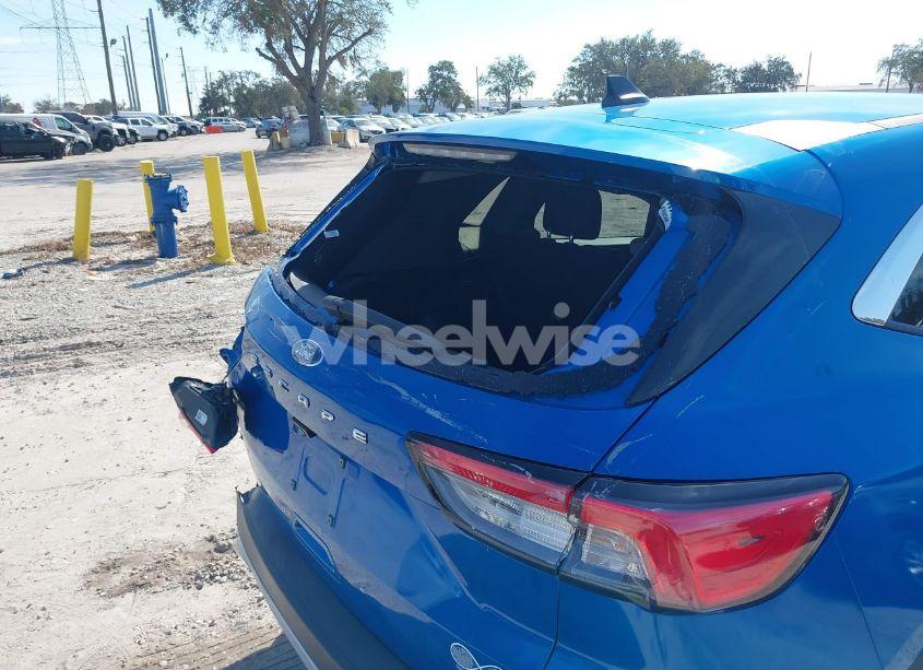 Photo 18 of 2020 Ford Escape SE (VIN 1FMCU0G66LUC53649)