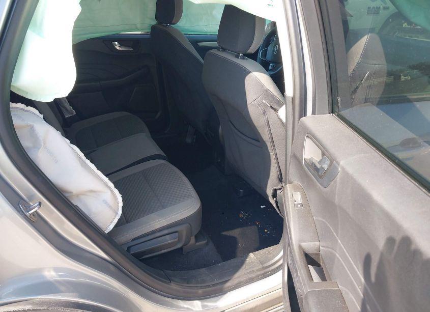 Photo 8 of 2021 Ford Escape SE (VIN 1FMCU0G66MUA58460)