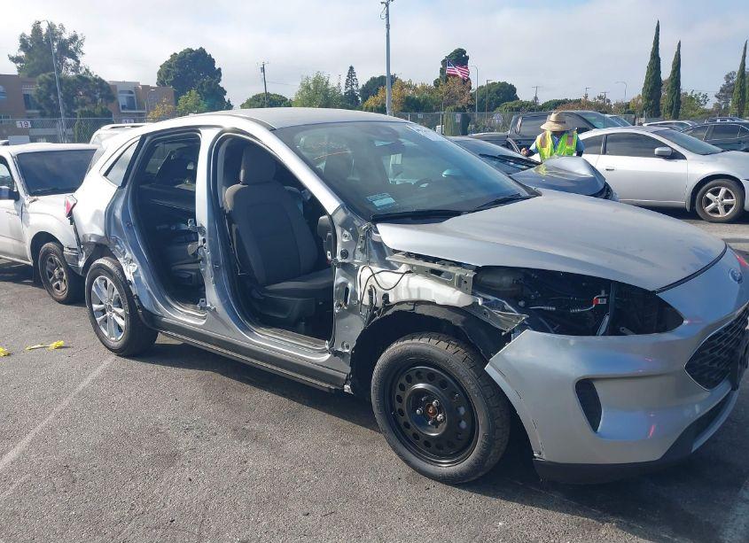 Photo 6 of 2021 Ford Escape SE (VIN 1FMCU0G66MUA97727)