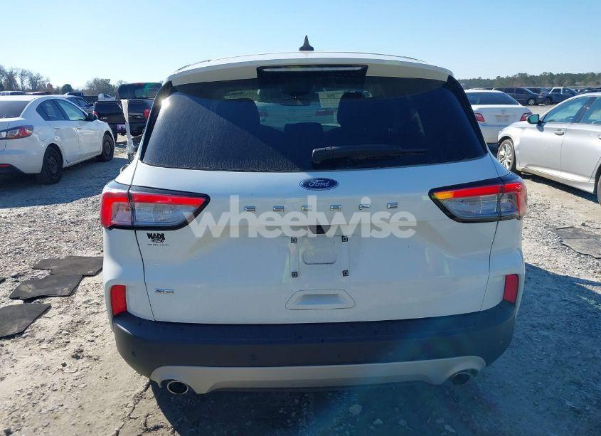 Photo 16 of 2022 Ford Escape SE (VIN 1FMCU0G66NUA68195)