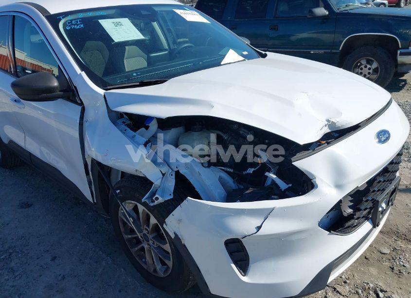 Photo 6 of 2022 Ford Escape SE (VIN 1FMCU0G66NUA68195)