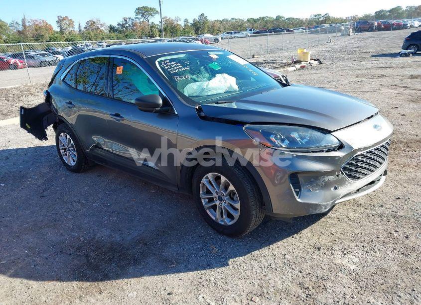 2022 Ford Escape SE (VIN 1FMCU0G66NUA86681) main photo