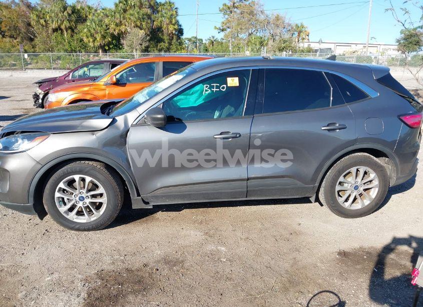 Photo 14 of 2022 Ford Escape SE (VIN 1FMCU0G66NUA86681)