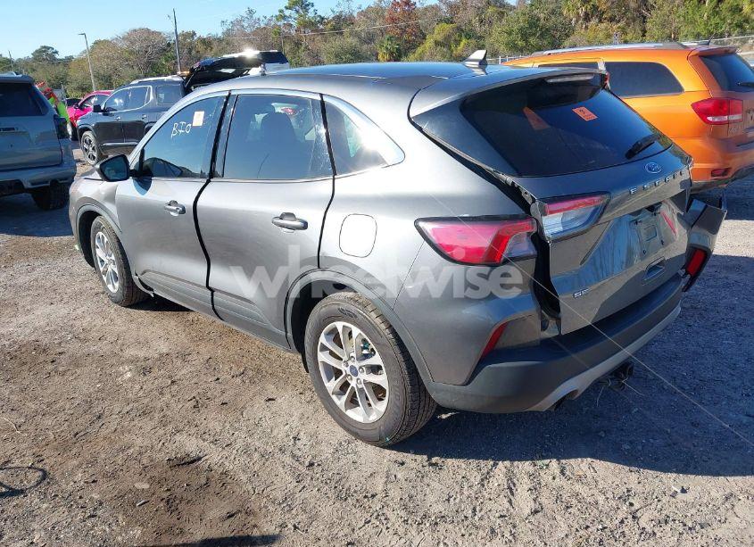 Photo 3 of 2022 Ford Escape SE (VIN 1FMCU0G66NUA86681)