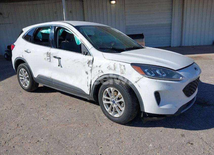 2022 Ford Escape SE (VIN 1FMCU0G66NUB00496) main photo