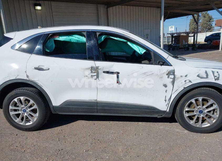 Photo 12 of 2022 Ford Escape SE (VIN 1FMCU0G66NUB00496)