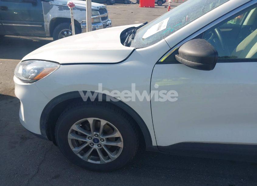 Photo 6 of 2022 Ford Escape SE (VIN 1FMCU0G66NUB30484)