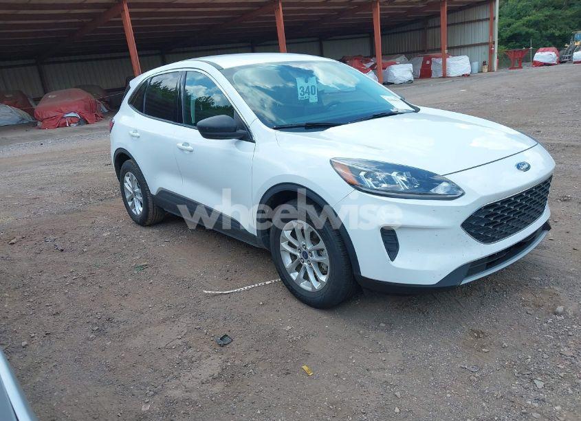 2022 Ford Escape SE (VIN 1FMCU0G66NUB82519) main photo