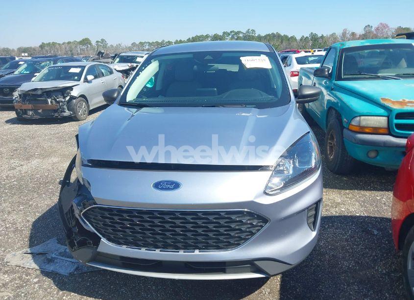 Photo 13 of 2022 Ford Escape SE (VIN 1FMCU0G66NUB83153)