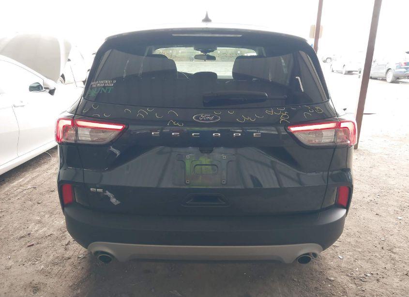 Photo 16 of 2022 Ford Escape SE (VIN 1FMCU0G66NUC00923)