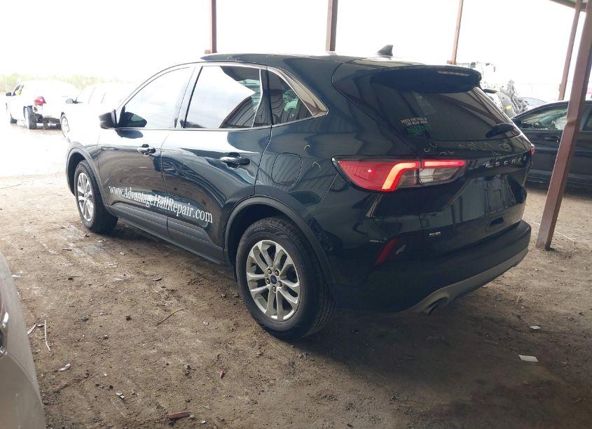 Photo 3 of 2022 Ford Escape SE (VIN 1FMCU0G66NUC00923)