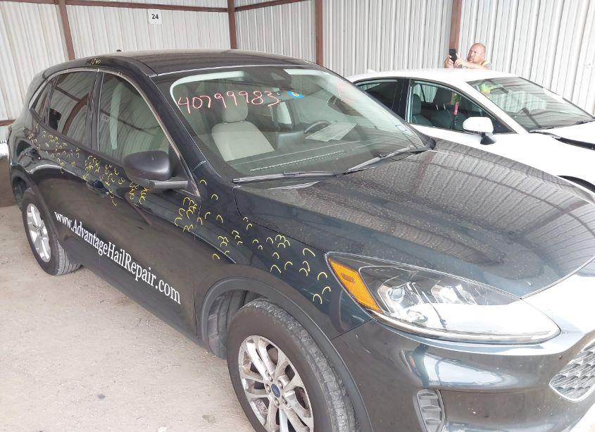 Photo 6 of 2022 Ford Escape SE (VIN 1FMCU0G66NUC00923)