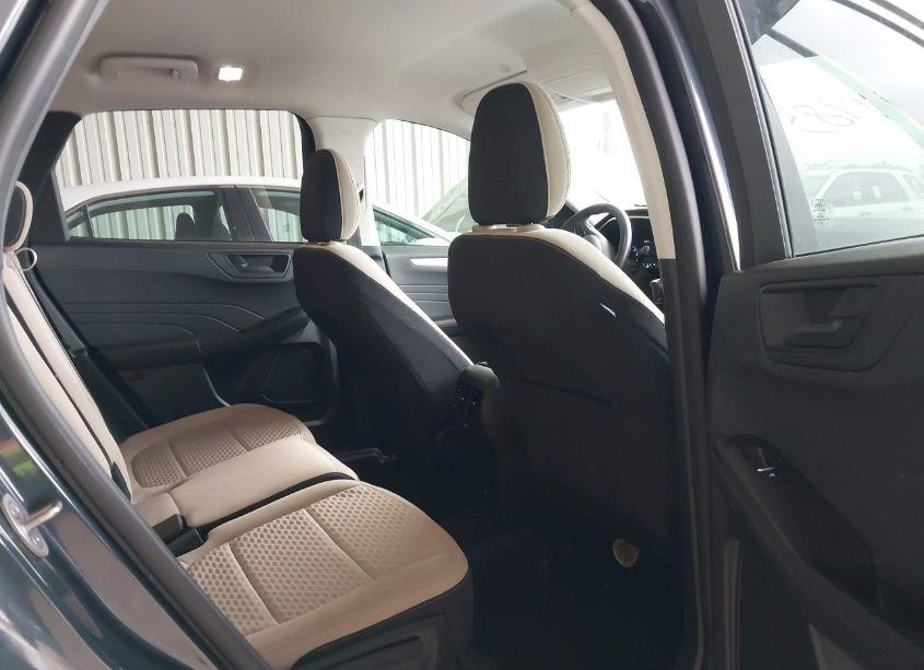 Photo 8 of 2022 Ford Escape SE (VIN 1FMCU0G66NUC00923)