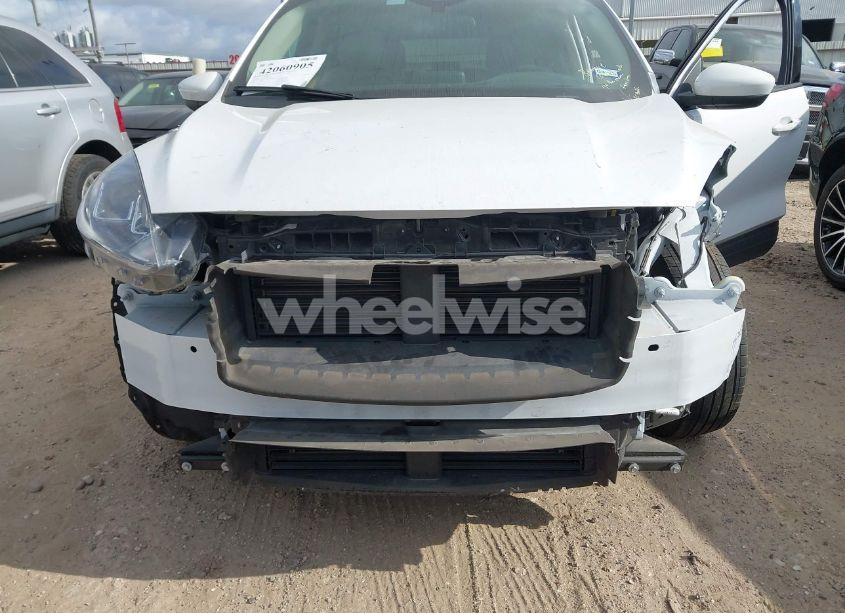 Photo 6 of 2020 Ford Escape SE (VIN 1FMCU0G67LUB02058)
