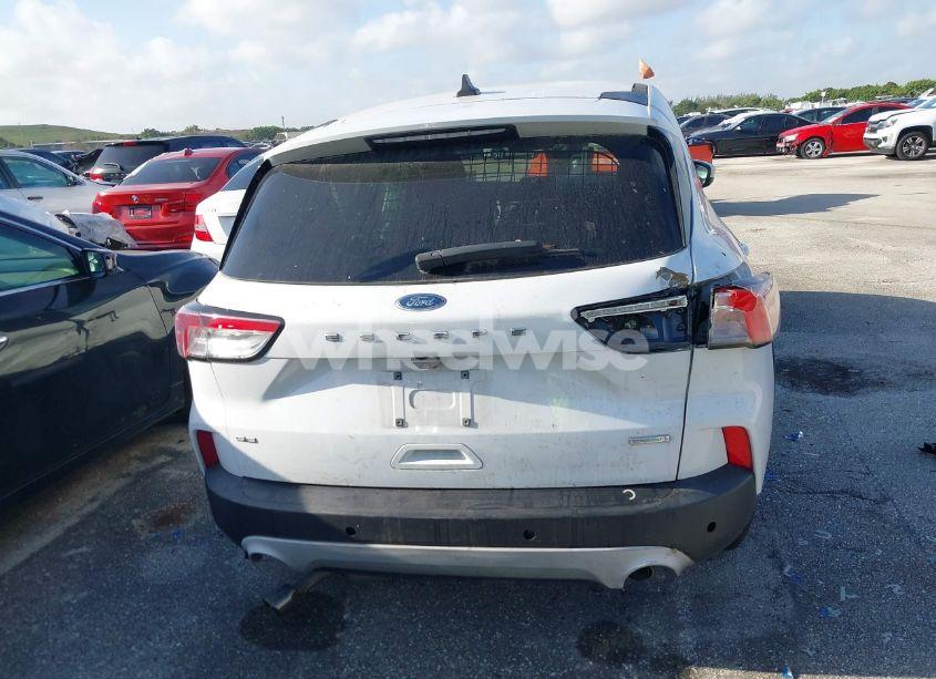 Photo 16 of 2020 Ford Escape SE (VIN 1FMCU0G67LUB73986)