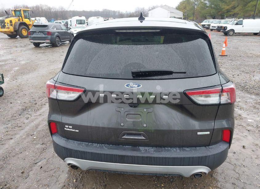 Photo 16 of 2020 Ford Escape SE (VIN 1FMCU0G67LUB91758)
