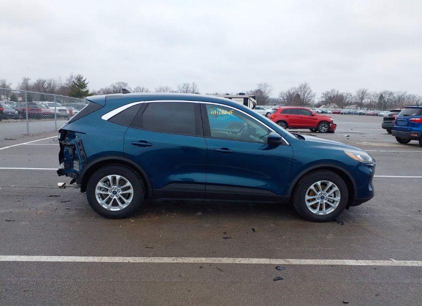 Photo 14 of 2020 Ford Escape SE (VIN 1FMCU0G67LUC14939)