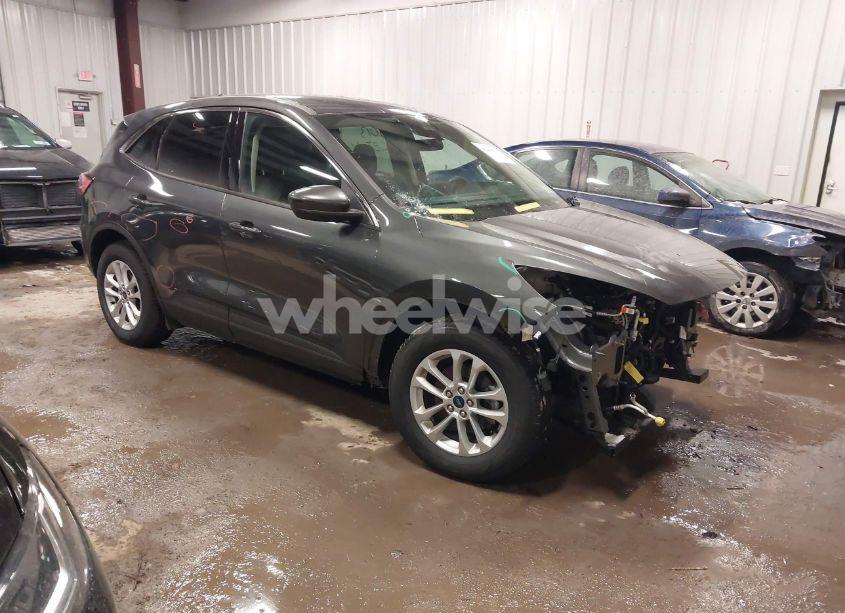 2020 Ford Escape SE (VIN 1FMCU0G67LUC37640) main photo