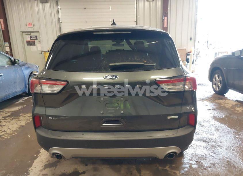 Photo 17 of 2020 Ford Escape SE (VIN 1FMCU0G67LUC37640)