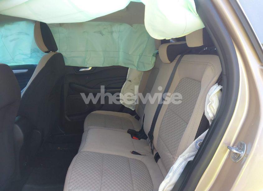 Photo 8 of 2021 Ford Escape SE (VIN 1FMCU0G67MUA00194)