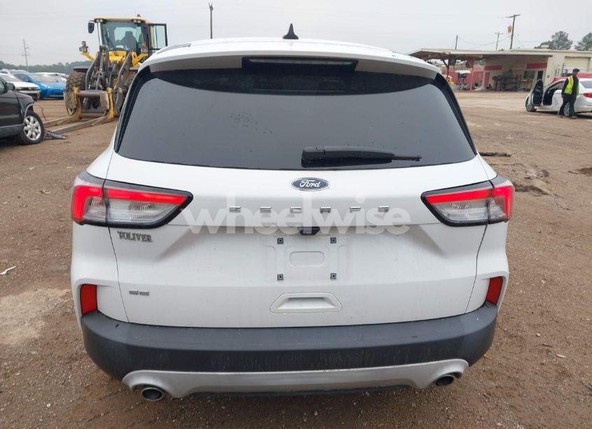Photo 17 of 2021 Ford Escape SE (VIN 1FMCU0G67MUA28772)