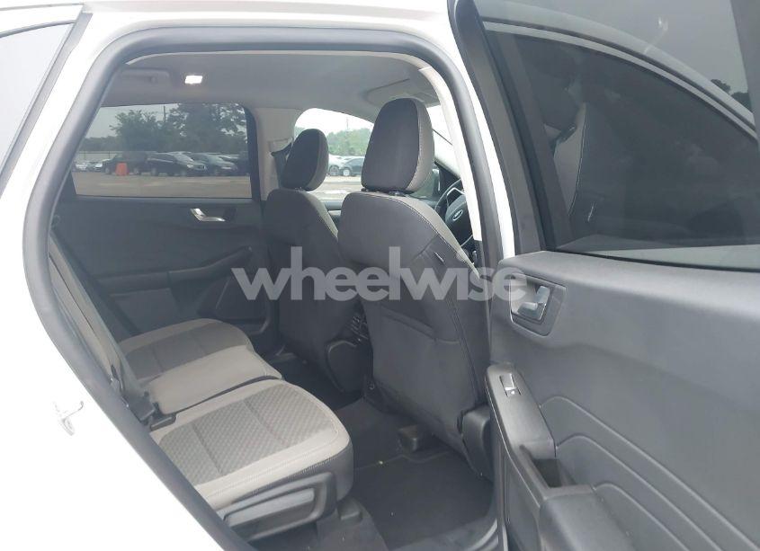 Photo 8 of 2021 Ford Escape SE (VIN 1FMCU0G67MUA28772)