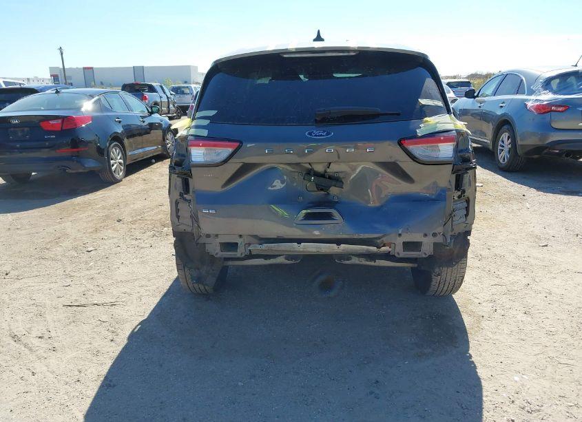 Photo 6 of 2021 Ford Escape SE (VIN 1FMCU0G67MUA48603)