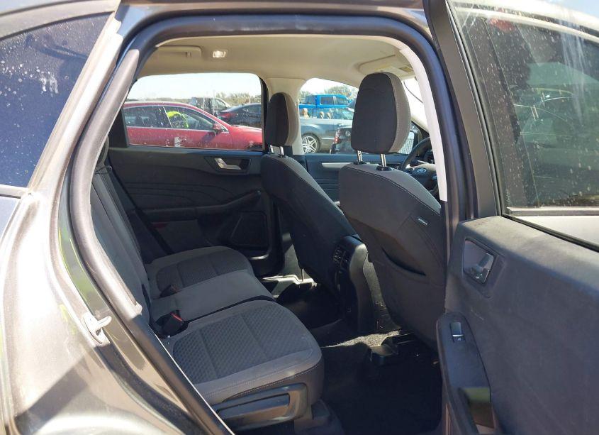 Photo 8 of 2021 Ford Escape SE (VIN 1FMCU0G67MUA48603)