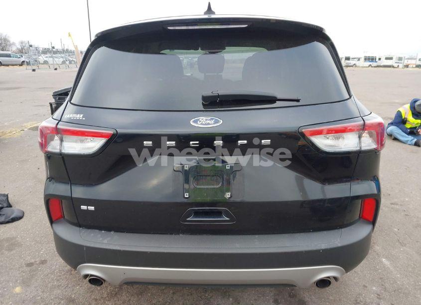 Photo 17 of 2021 Ford Escape SE (VIN 1FMCU0G67MUB06208)
