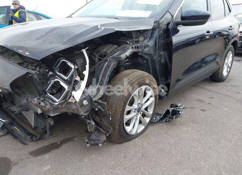 Photo 6 of 2021 Ford Escape SE (VIN 1FMCU0G67MUB06208)