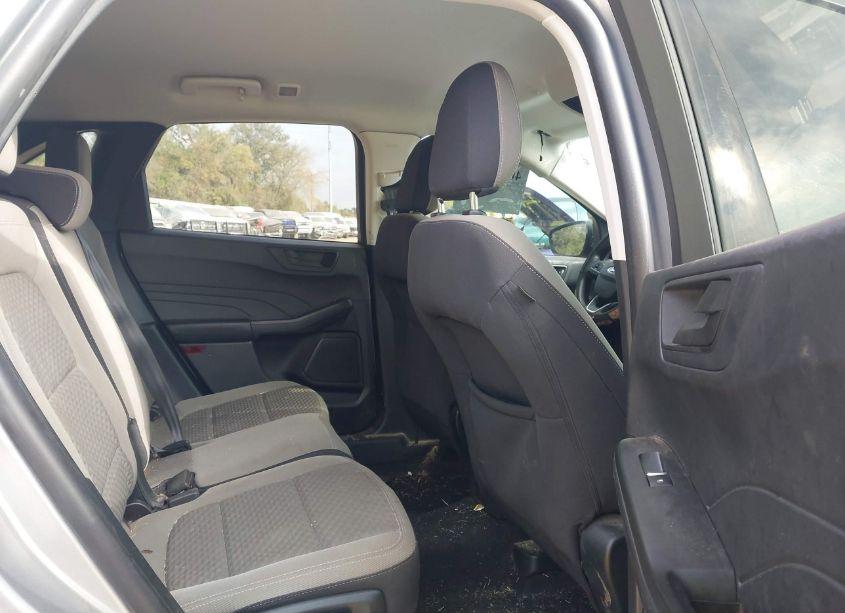 Photo 8 of 2022 Ford Escape SE (VIN 1FMCU0G67NUA86088)