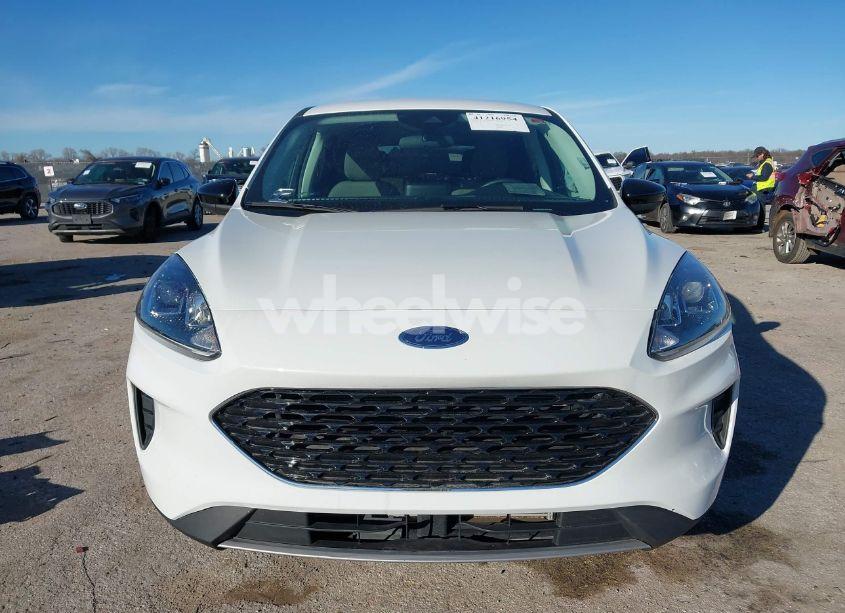 Photo 12 of 2022 Ford Escape SE (VIN 1FMCU0G67NUB18232)