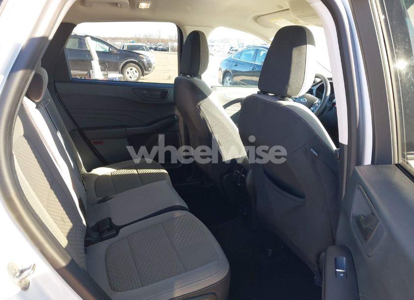 Photo 8 of 2022 Ford Escape SE (VIN 1FMCU0G67NUB18232)