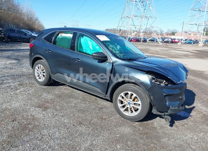 2022 Ford Escape SE (VIN 1FMCU0G67NUB85283) main photo