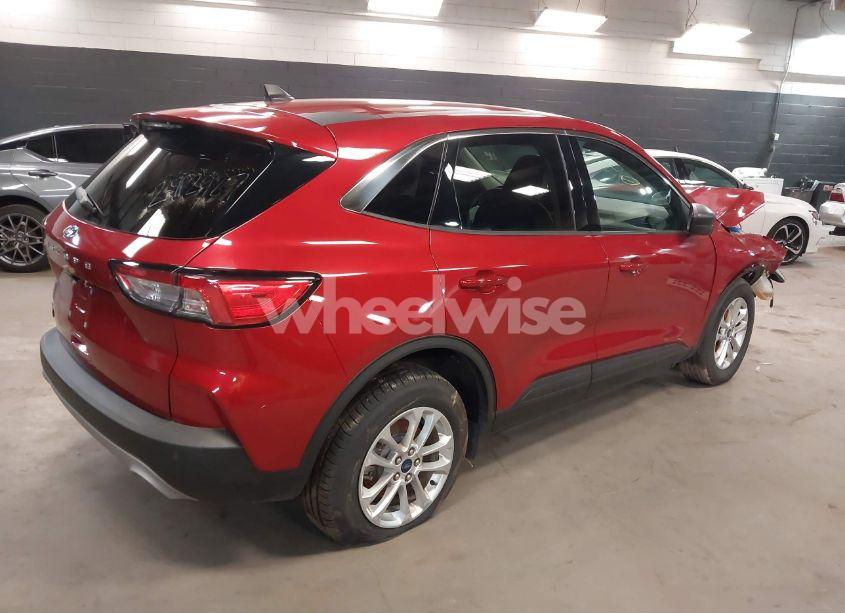 Photo 4 of 2022 Ford Escape SE (VIN 1FMCU0G67NUC02387)