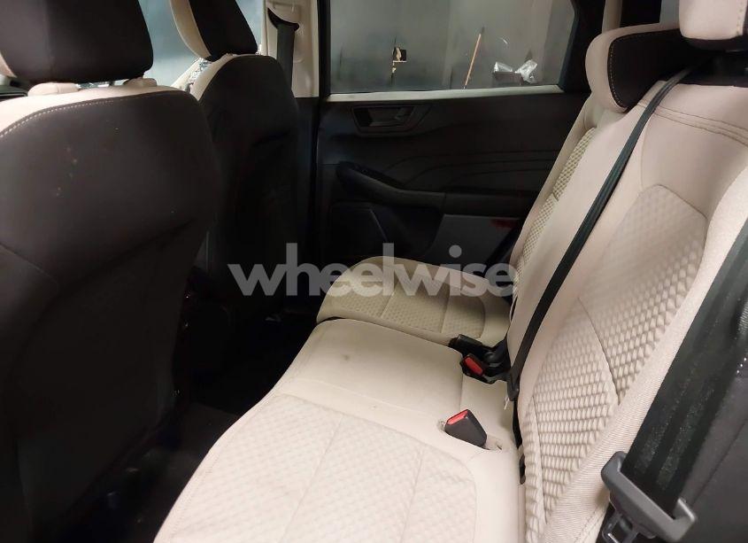 Photo 8 of 2022 Ford Escape SE (VIN 1FMCU0G67NUC02387)