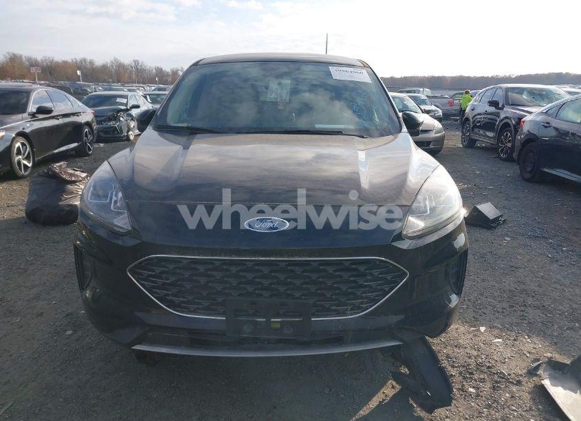 Photo 11 of 2020 Ford Escape SE (VIN 1FMCU0G68LUA25412)