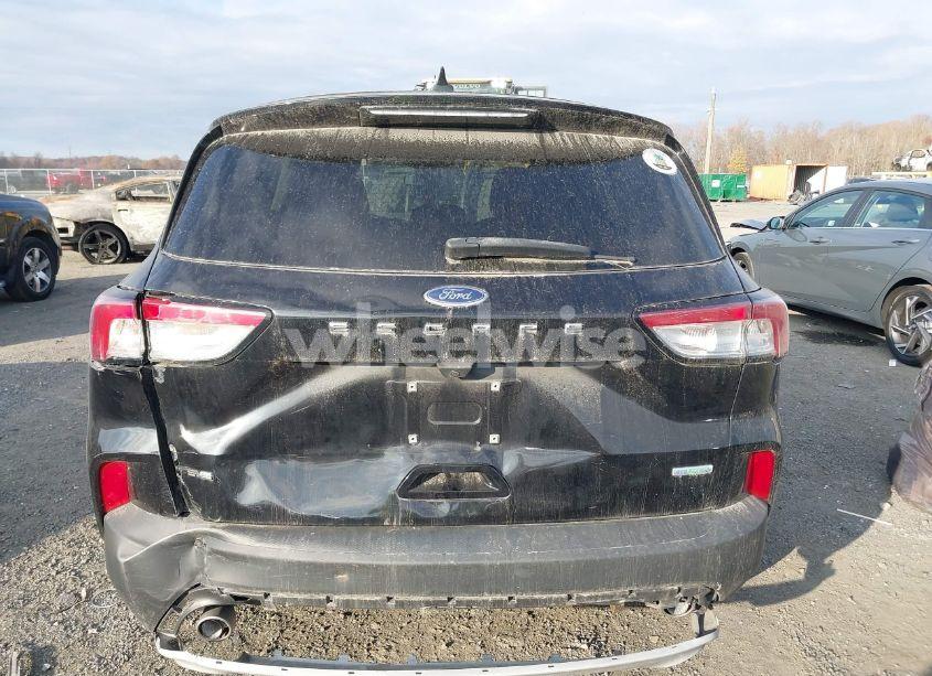 Photo 15 of 2020 Ford Escape SE (VIN 1FMCU0G68LUA25412)