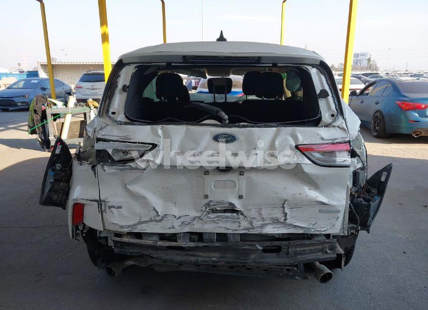 Photo 15 of 2020 Ford Escape SE (VIN 1FMCU0G68LUA57308)