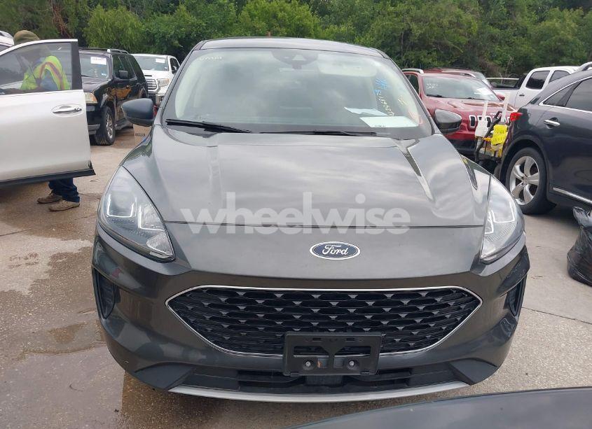 Photo 12 of 2020 Ford Escape SE (VIN 1FMCU0G68LUA75081)