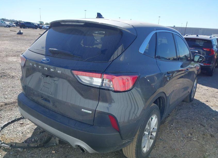 Photo 4 of 2020 Ford Escape SE (VIN 1FMCU0G68LUA75291)