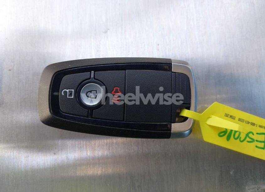 Photo 11 of 2020 Ford Escape SE (VIN 1FMCU0G68LUB02375)