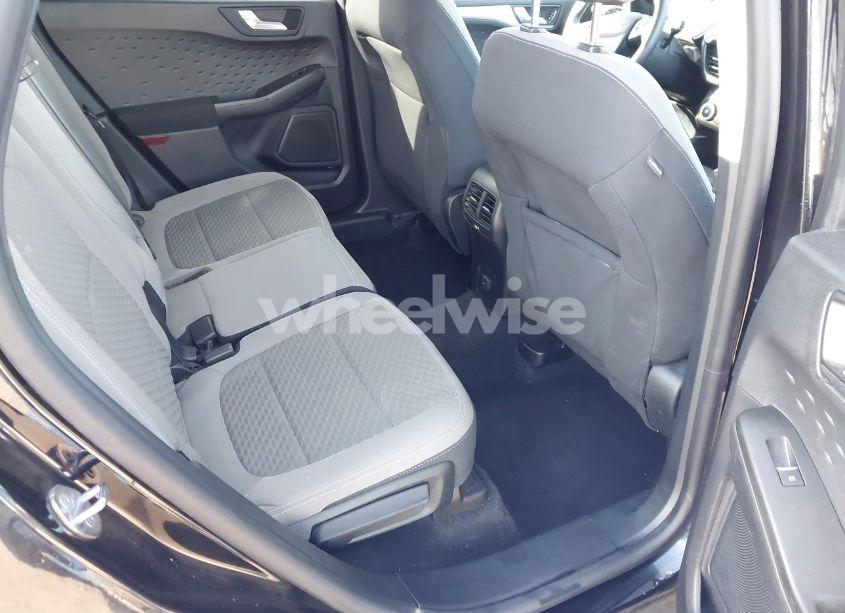 Photo 8 of 2020 Ford Escape SE (VIN 1FMCU0G68LUB02375)