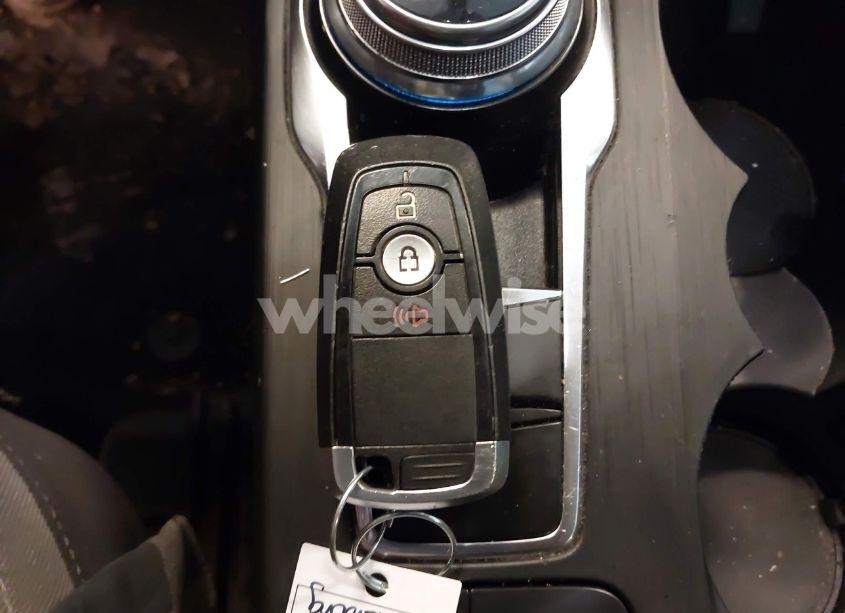 Photo 11 of 2020 Ford Escape SE (VIN 1FMCU0G68LUB19256)