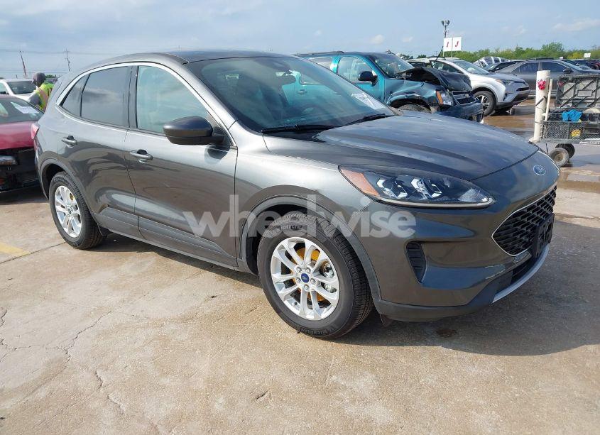 2020 Ford Escape SE (VIN 1FMCU0G68LUB66318) main photo