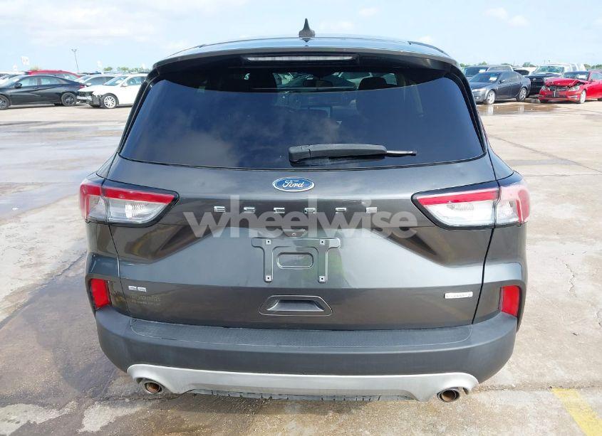 Photo 16 of 2020 Ford Escape SE (VIN 1FMCU0G68LUB66318)