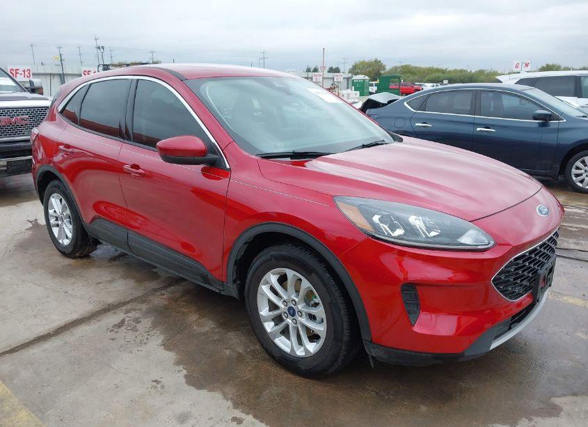 2020 Ford Escape SE (VIN 1FMCU0G68LUC70856) main photo